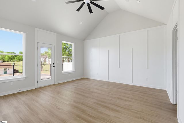 124 Lyman Avenue, Duncan, SC 29334