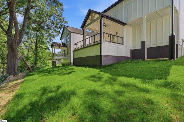 124 Lyman Avenue, Duncan, SC 29334