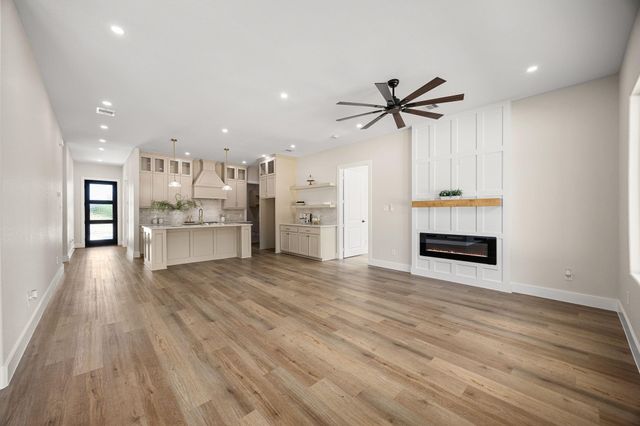 231 Road 5605, Cleveland, TX 77327