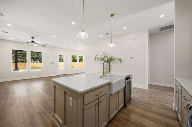 231 Road 5605, Cleveland, TX 77327