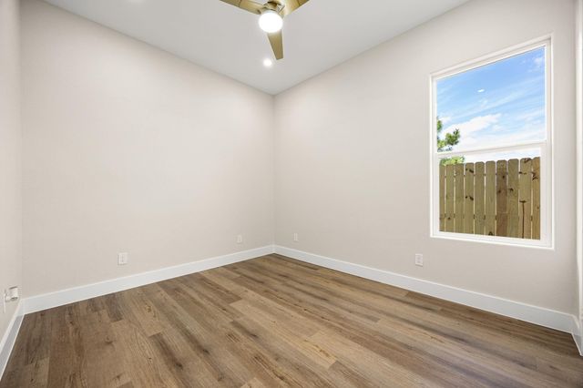 231 Road 5605, Cleveland, TX 77327