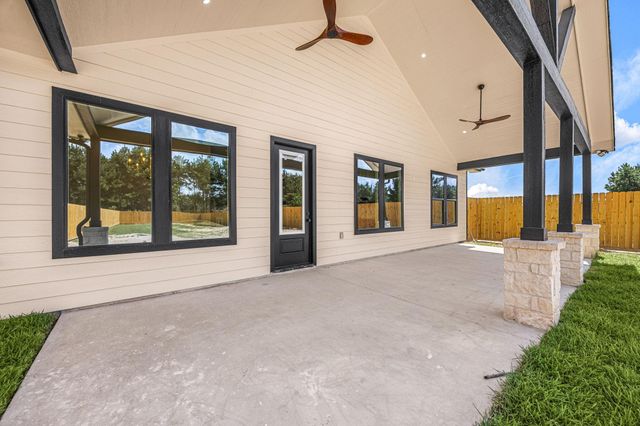 231 Road 5605, Cleveland, TX 77327