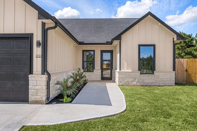 231 Road 5605, Cleveland, TX 77327