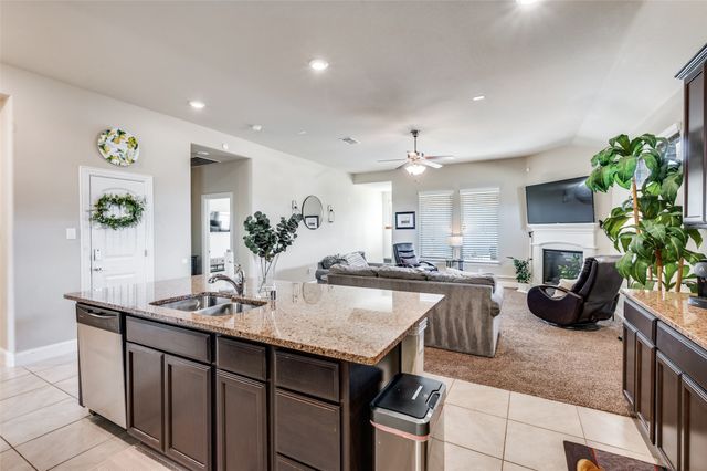 608 Woodridge Drive, Oak Point, TX 75068