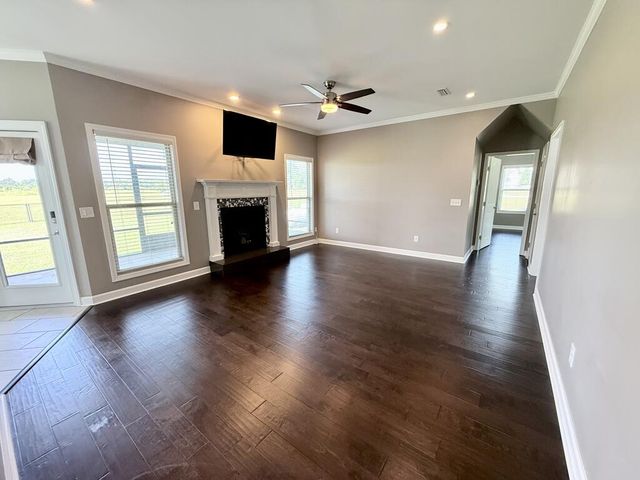 1798 National Rd, Dothan, AL 36301