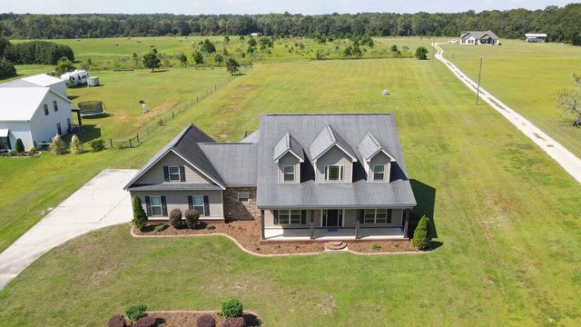 1798 National Rd, Dothan, AL 36301