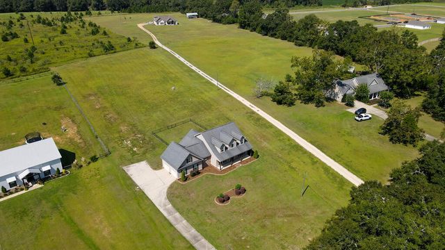 1798 National Rd, Dothan, AL 36301