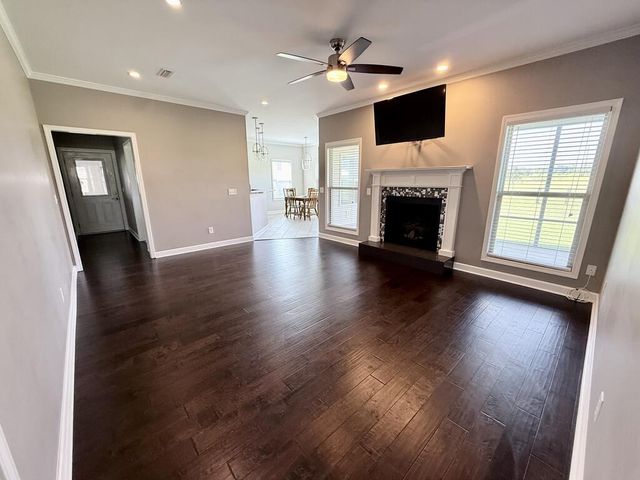 1798 National Rd, Dothan, AL 36301
