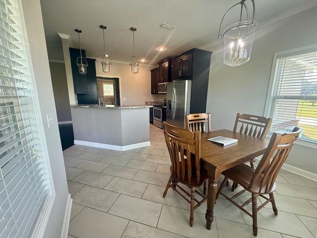 1798 National Rd, Dothan, AL 36301