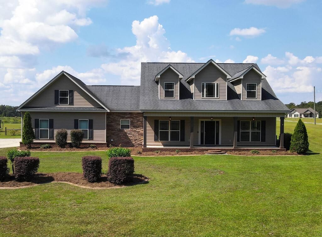 1798 National Rd, Dothan, AL 36301