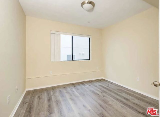 6815 Baird Avenue 2, Reseda, CA 91335