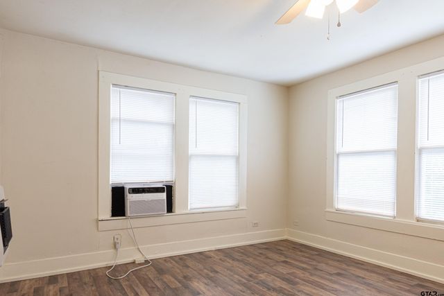 1118 E Houston St, Tyler, TX 75702