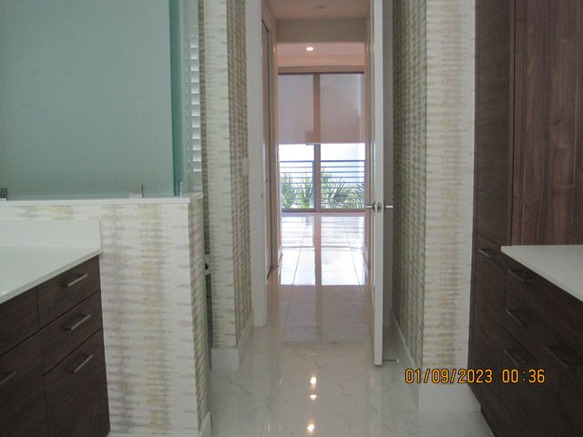 4033 NW 17th Way, Boca Raton, FL 33431