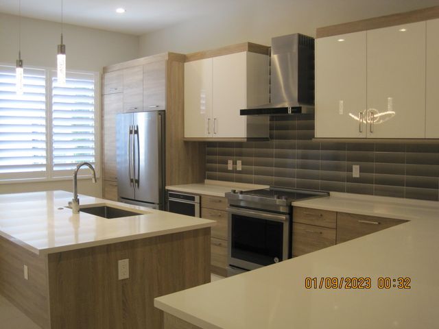 4033 NW 17th Way, Boca Raton, FL 33431