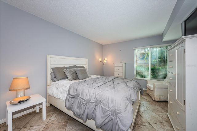 6269 PALMA DEL MAR BOULEVARD S 112, St Petersburg, FL 33715