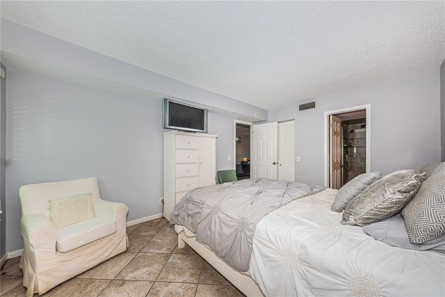 6269 PALMA DEL MAR BOULEVARD S 112, St Petersburg, FL 33715