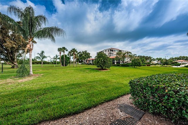 6269 PALMA DEL MAR BOULEVARD S 112, St Petersburg, FL 33715