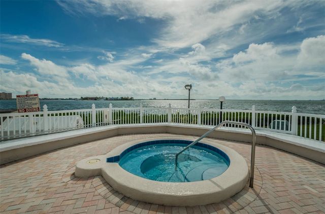 6269 PALMA DEL MAR BOULEVARD S 112, St Petersburg, FL 33715