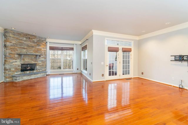5237 JULE STAR DR, Centreville, VA 20120