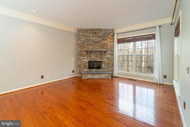 5237 JULE STAR DR, Centreville, VA 20120