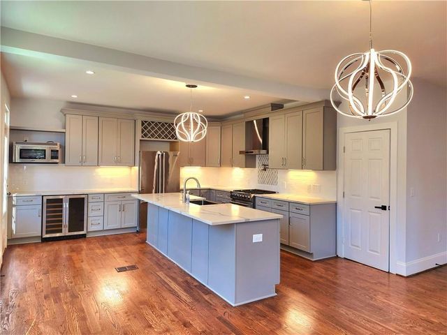 1112 Shepherds Lane, Atlanta, GA 30324