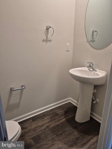 325 MAZZEO DR, Glassboro, NJ 08028