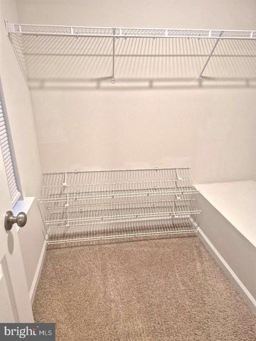 325 MAZZEO DR, Glassboro, NJ 08028