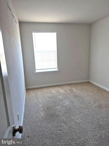 325 MAZZEO DR, Glassboro, NJ 08028