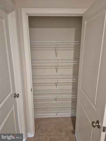 325 MAZZEO DR, Glassboro, NJ 08028