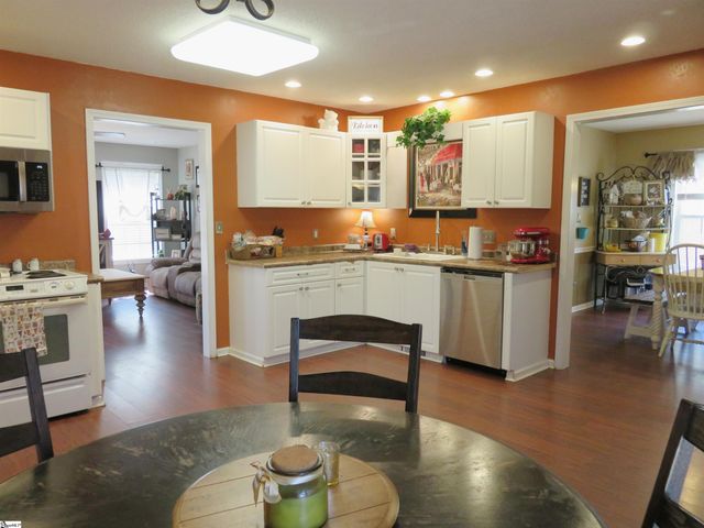 224 Riverrun Drive, Spartanburg, SC 29303