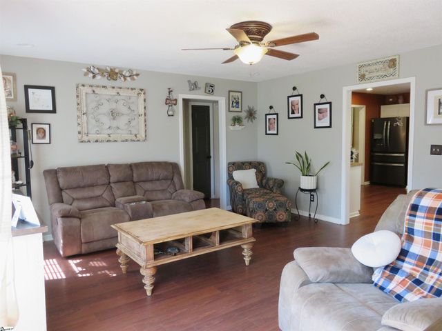 224 Riverrun Drive, Spartanburg, SC 29303