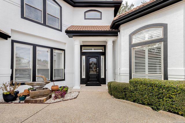 18930 Calle Cierra, San Antonio, TX 78258