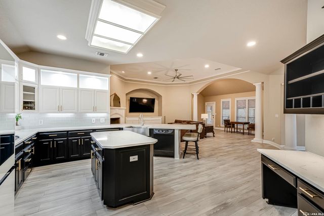 18930 Calle Cierra, San Antonio, TX 78258