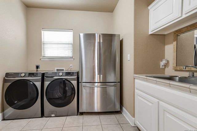 18930 Calle Cierra, San Antonio, TX 78258