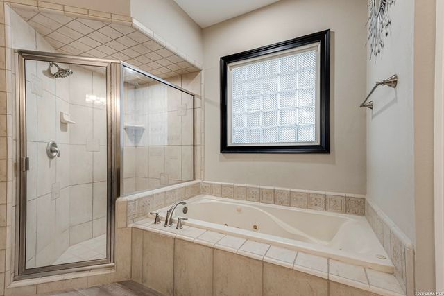 18930 Calle Cierra, San Antonio, TX 78258