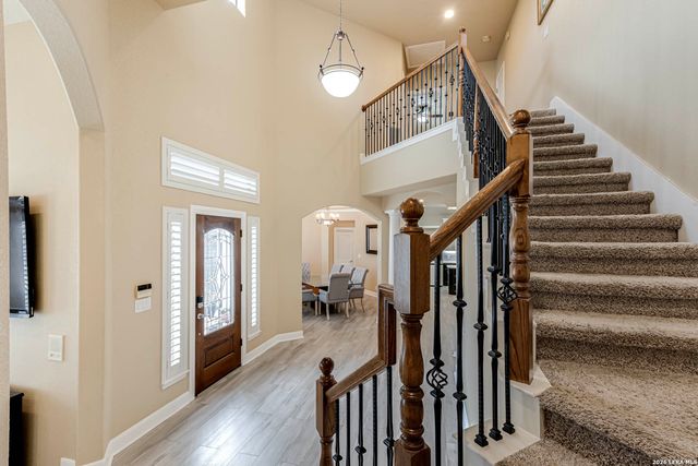 18930 Calle Cierra, San Antonio, TX 78258