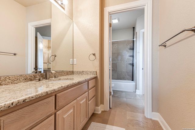 18930 Calle Cierra, San Antonio, TX 78258