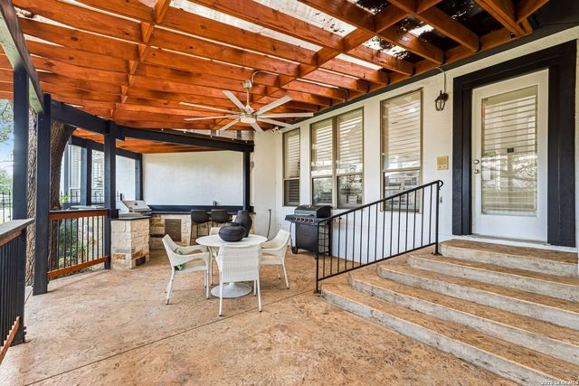 18930 Calle Cierra, San Antonio, TX 78258