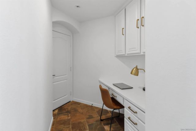 3255 Rancho Companero, Carlsbad, CA 92009