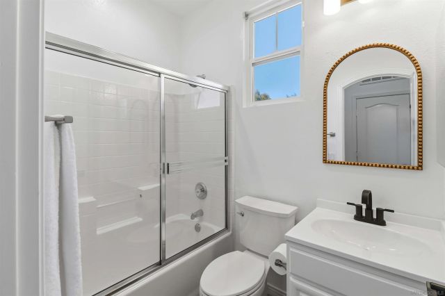 3255 Rancho Companero, Carlsbad, CA 92009