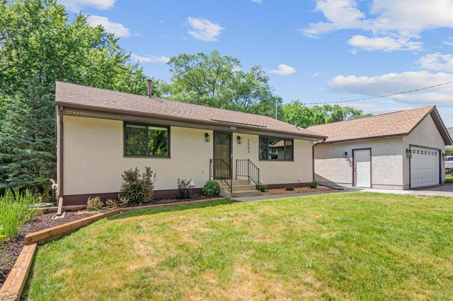 2593 Germain Street N, Maplewood, MN 55109