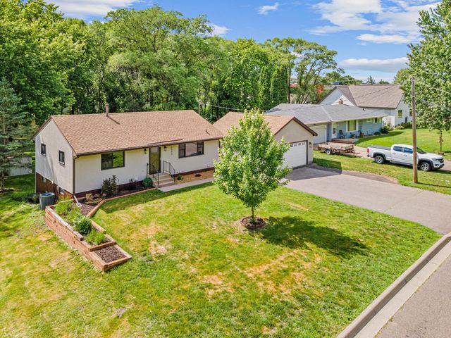 2593 Germain Street N, Maplewood, MN 55109