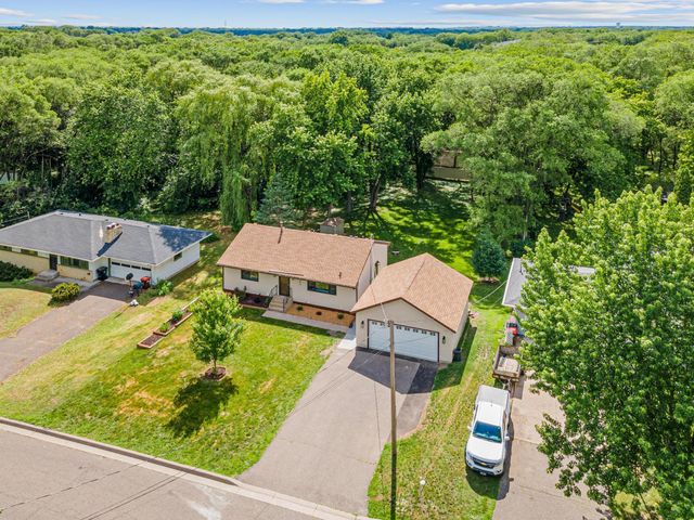 2593 Germain Street N, Maplewood, MN 55109