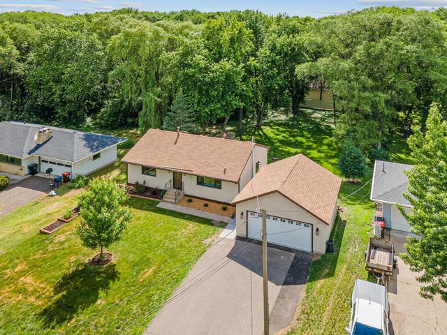 2593 Germain Street N, Maplewood, MN 55109
