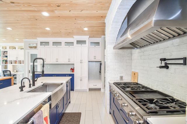 7106 Habersham Avenue, Sugar Land, TX 77479