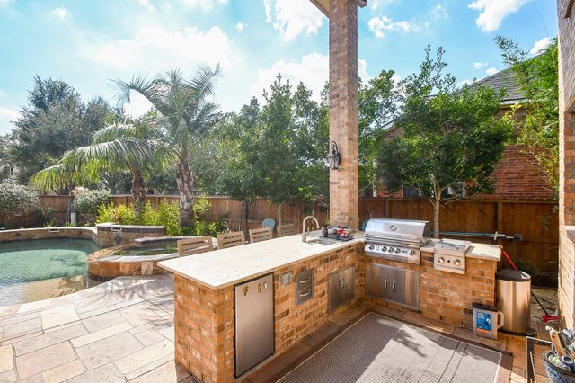 7106 Habersham Avenue, Sugar Land, TX 77479