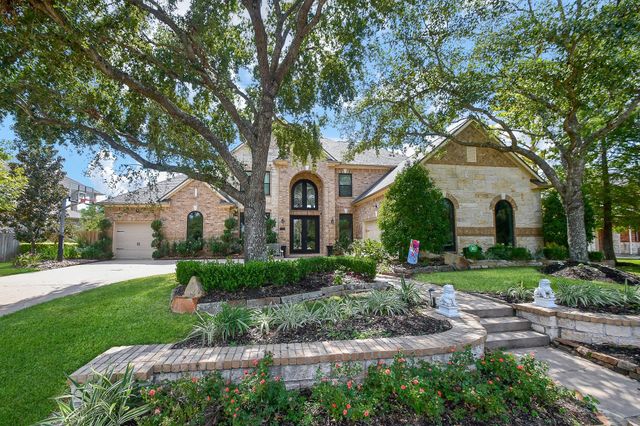 7106 Habersham Avenue, Sugar Land, TX 77479