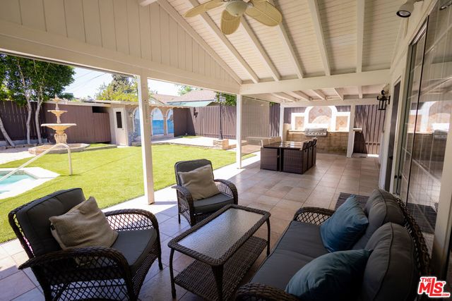 6449 Radford Avenue, North Hollywood, CA 91606