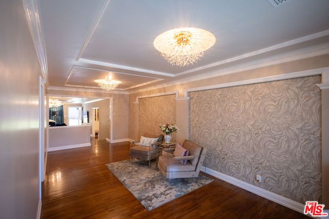 6449 Radford Avenue, North Hollywood, CA 91606