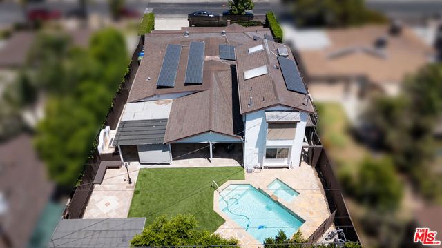 6449 Radford Avenue, North Hollywood, CA 91606